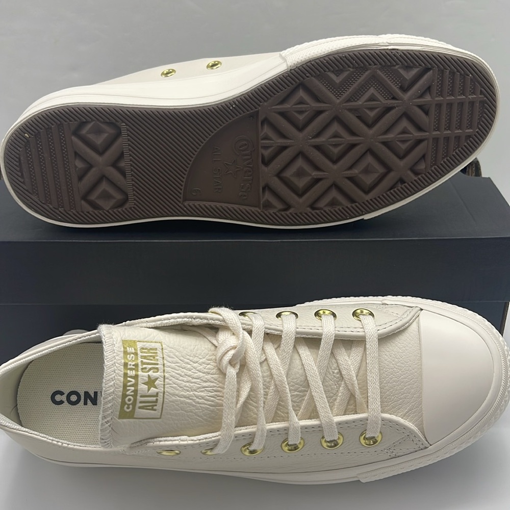 Converse WMNS Platform Sneakers A12765C
CTAS LIFT OX
EGRET/EGRET/GOLD - Picture 3 of 16